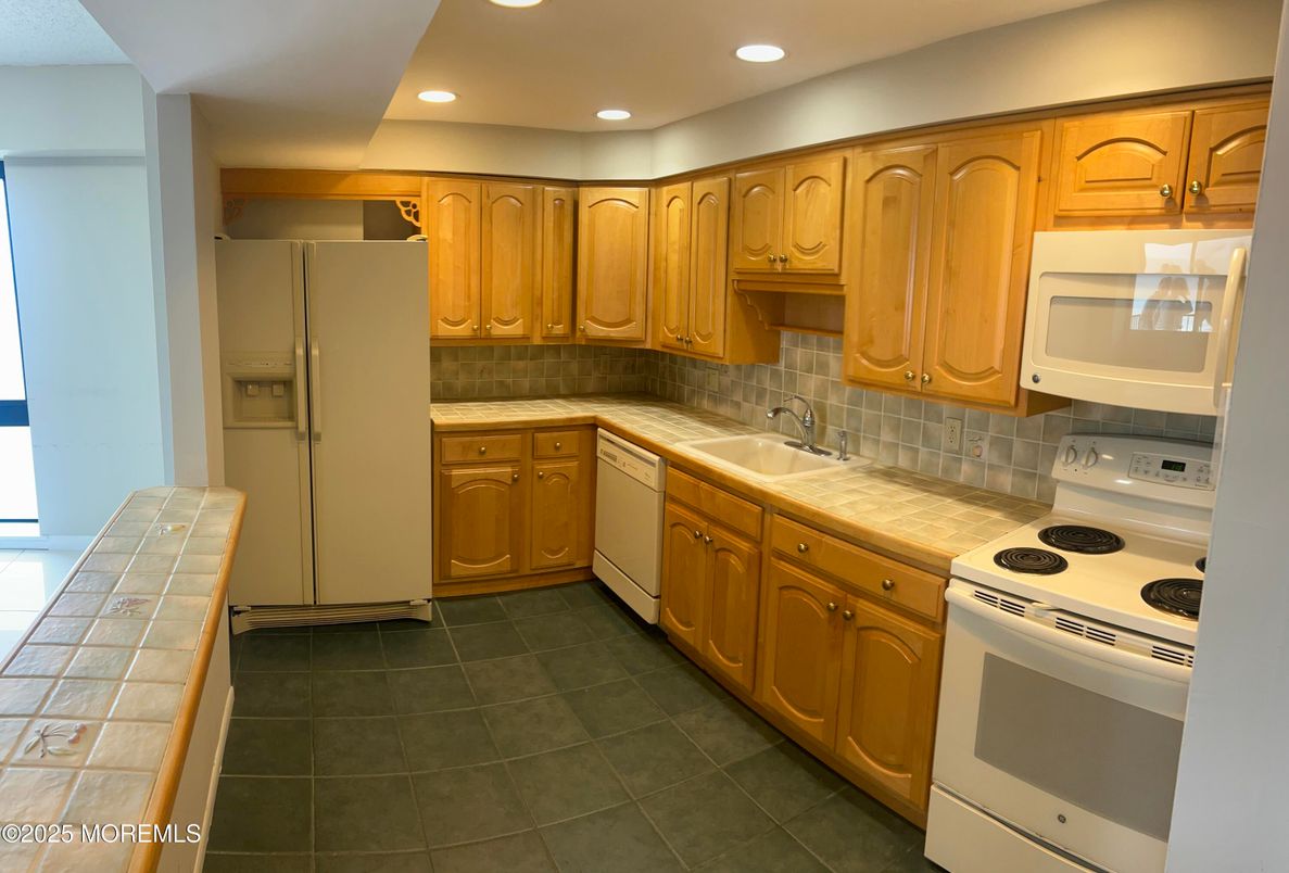 Interior, Kitchen, Recessed Lighting, Tile Countertops