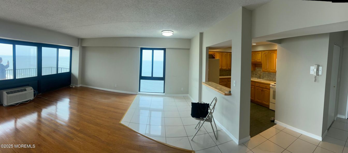 Empty room, Interior, Kitchen, Wood Texture Flooring