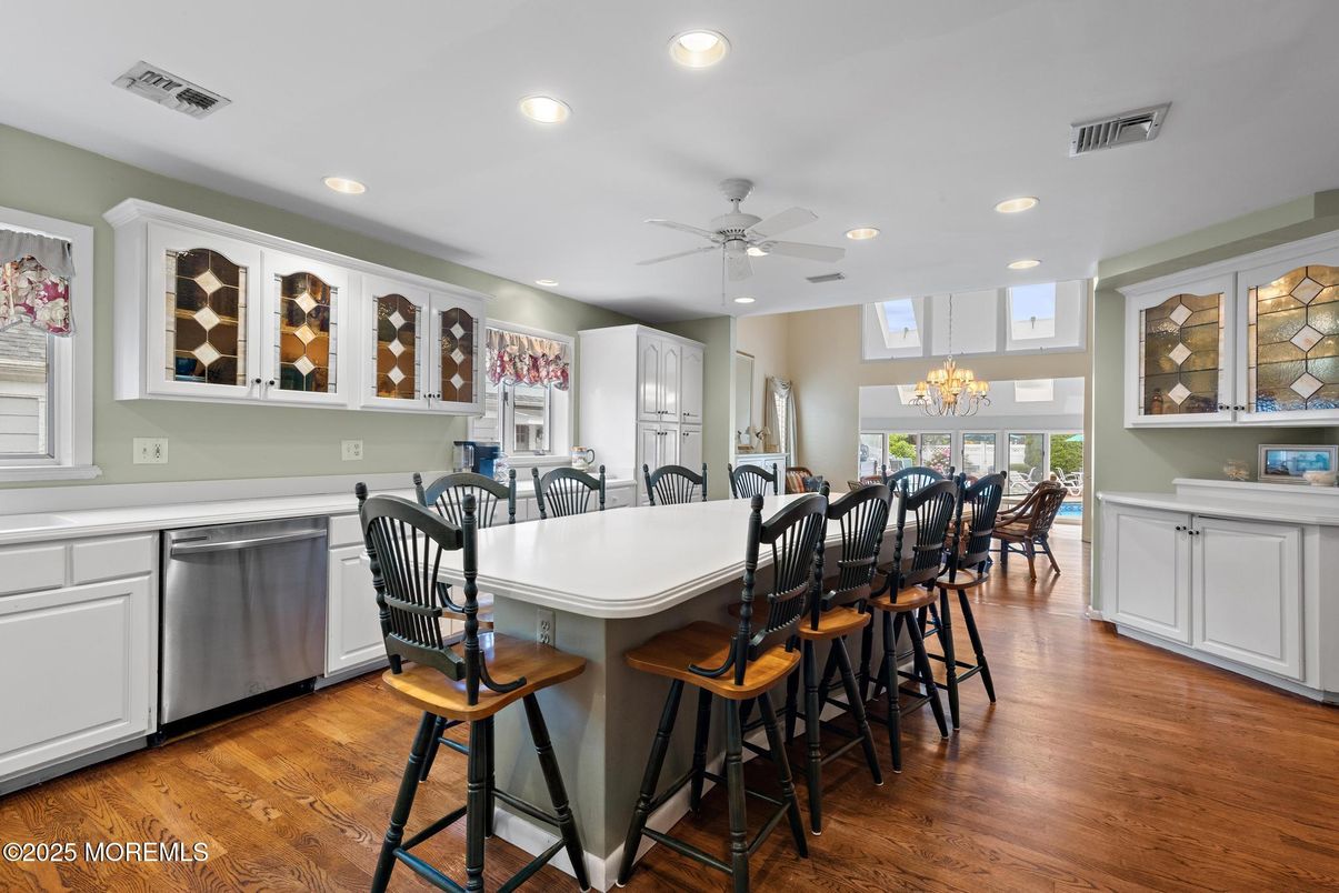 Chandelier, Dining room, Interior, Kitchen, Recessed Lighting, Wood Texture Flooring