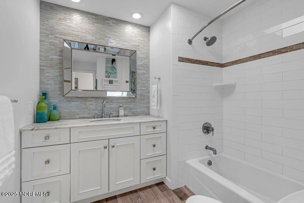 Bathroom, Interior, Recessed Lighting, Wood Texture Flooring