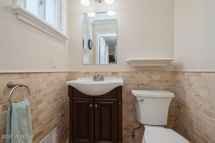 Bathroom, Interior, Stone Walls