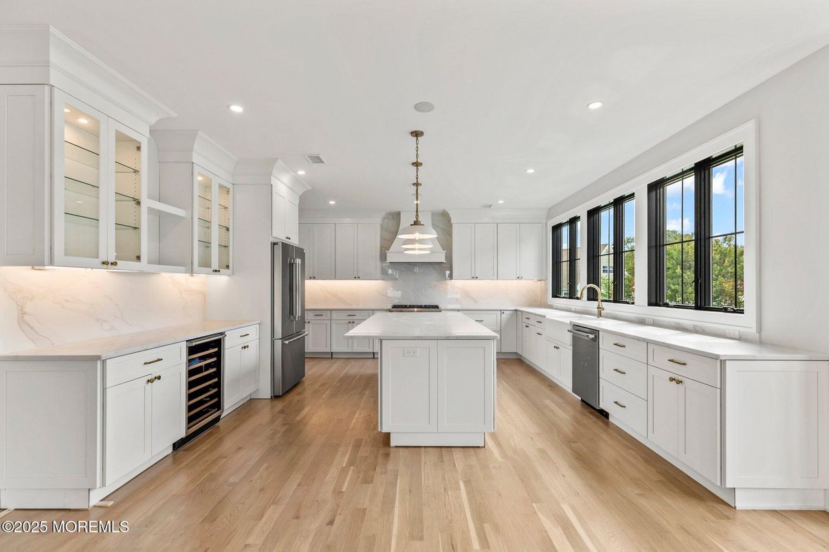 Interior, Kitchen, Pendant Lights, Recessed Lighting, Wood Texture Flooring