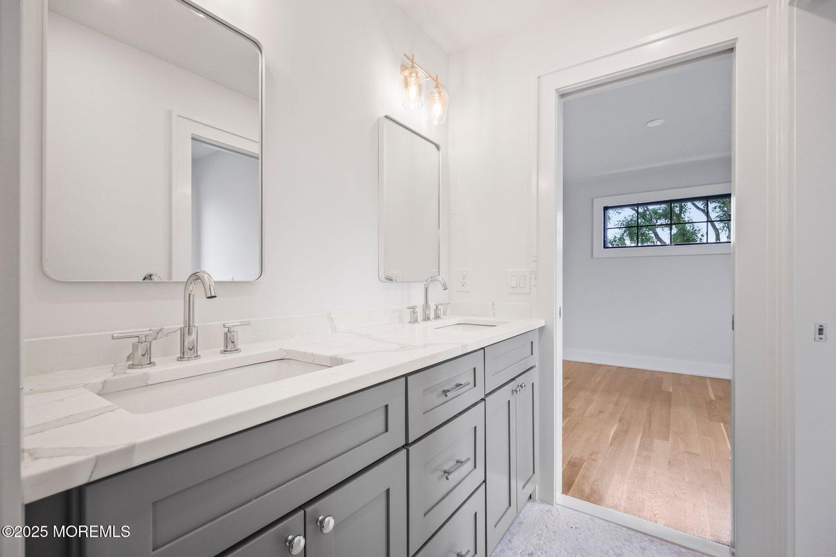Bathroom, Dual Sink Vanities, Interior, Wood Texture Flooring