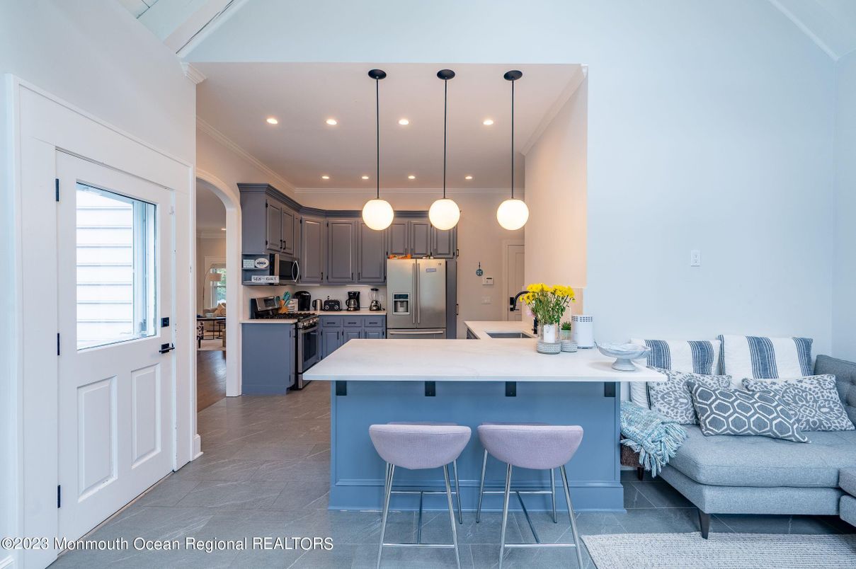 Interior, Kitchen, Pendant Lights, Recessed Lighting, Stainless Steel Appliances