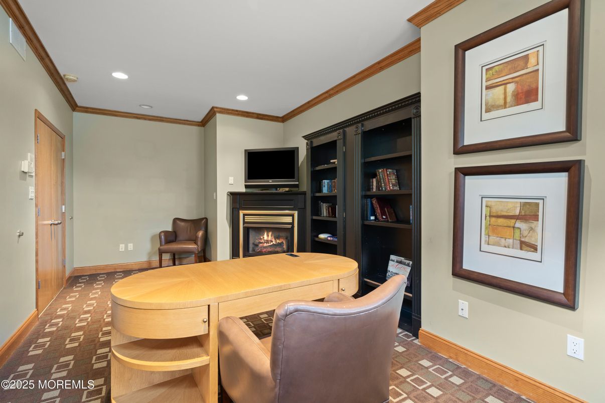 Fireplace, Interior, Recessed Lighting
