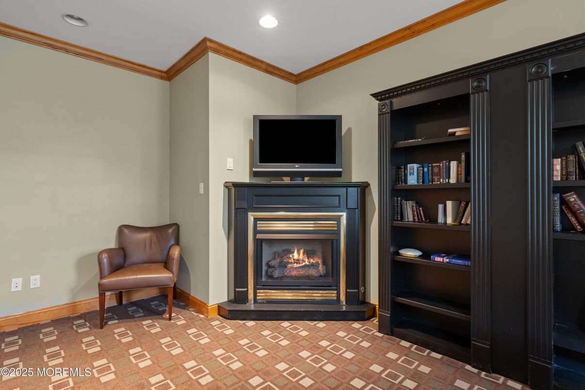 Fireplace, Interior, Recessed Lighting
