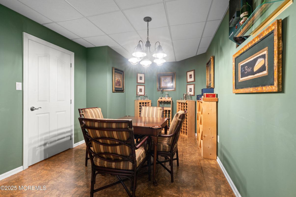 Chandelier, Dining room, Interior
