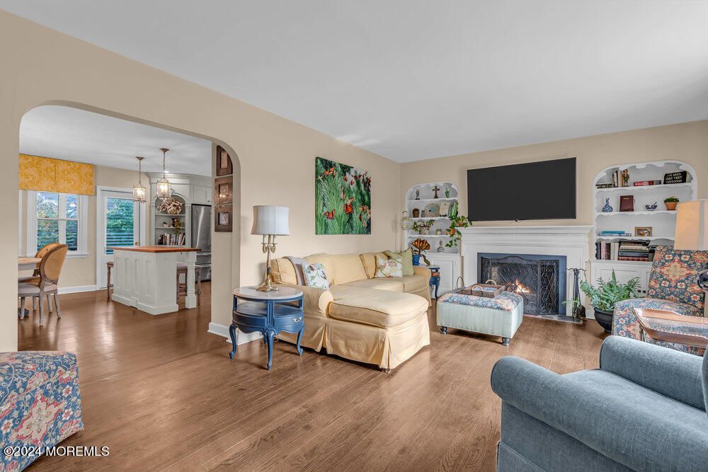 Dining room, Fireplace, Interior, Living room, Pendant Lights, Wood Texture Flooring