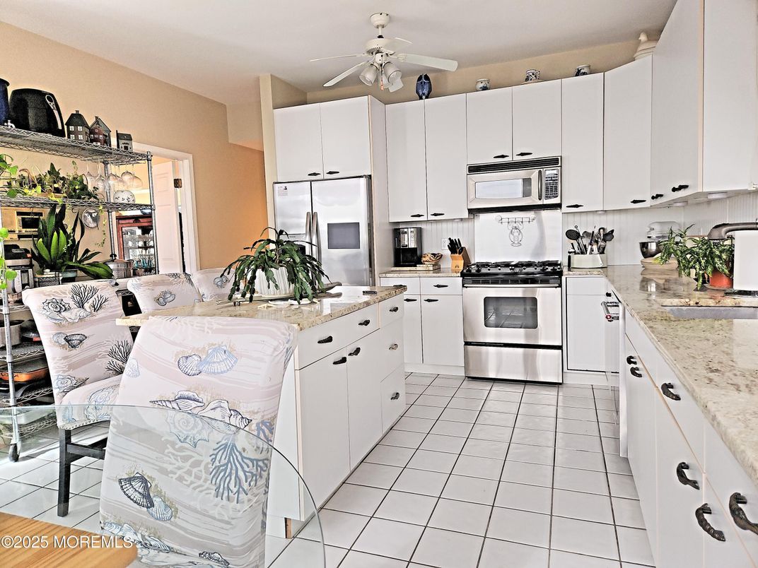 Dining room, Interior, Kitchen