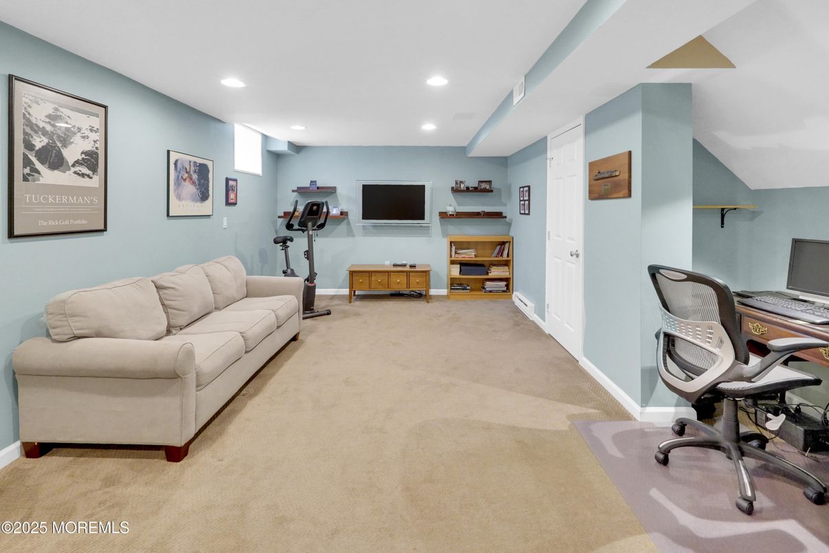 Fitness Equipment, Home Office, Interior, Recessed Lighting