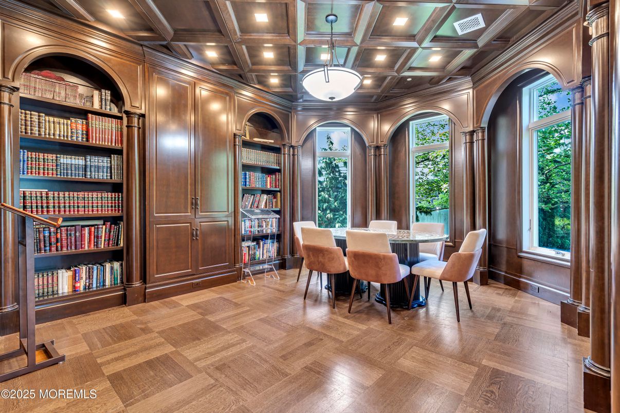 Dining room, Interior, Pendant Lights, Recessed Lighting, Wood Texture Flooring
