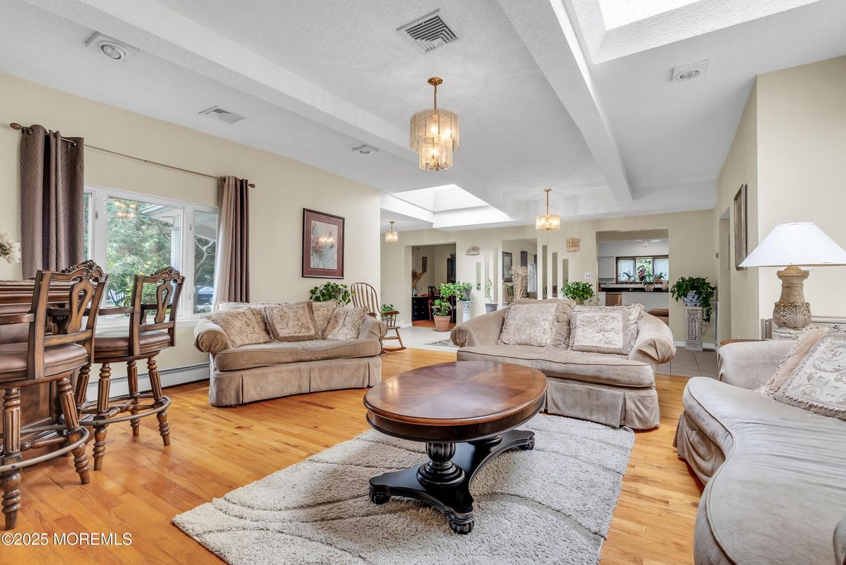 Chandelier, Interior, Living room, Pendant Lights, Wood Texture Flooring