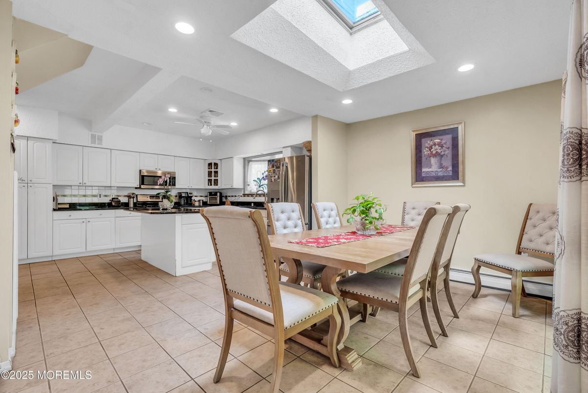 Dining room, Interior, Kitchen, Recessed Lighting, Stainless Steel Appliances