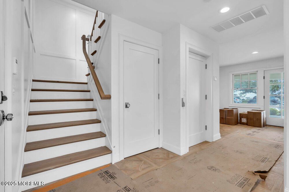 Interior, Recessed Lighting