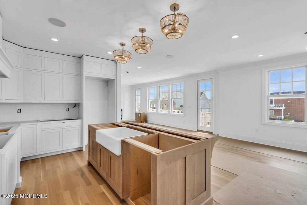 Chandelier, Interior, Recessed Lighting, Wood Texture Flooring