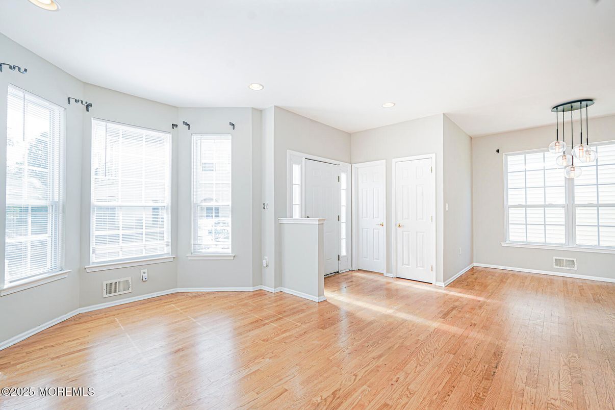 Empty room, Interior, Pendant Lights, Recessed Lighting, Wood Texture Flooring