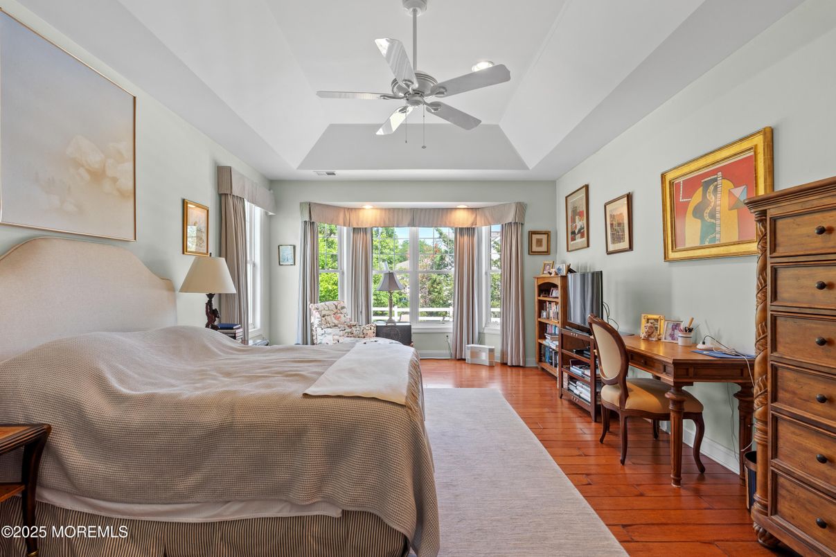 Bedroom, Home Office, Interior, Wood Texture Flooring