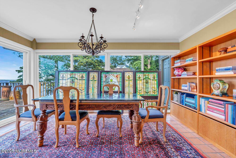 Chandelier, Dining room, Interior