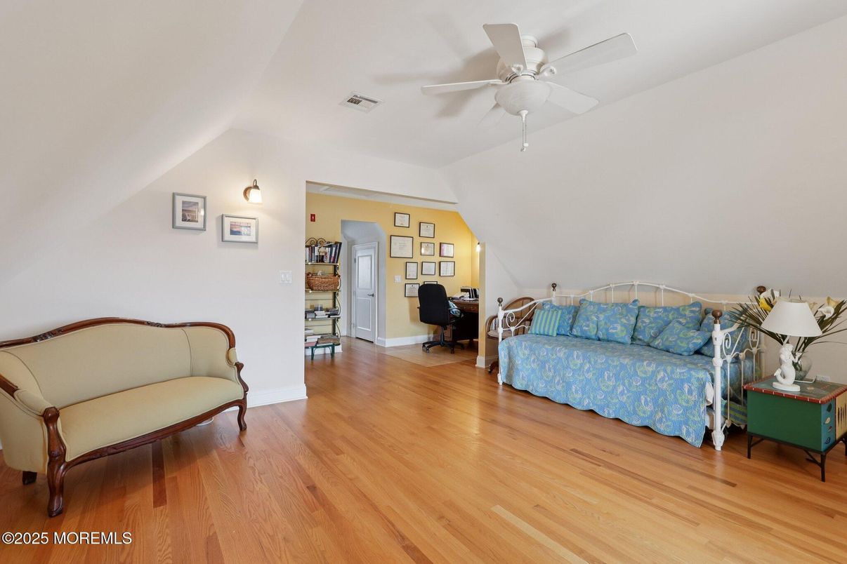 Bedroom, Home Office, Interior, Wood Texture Flooring