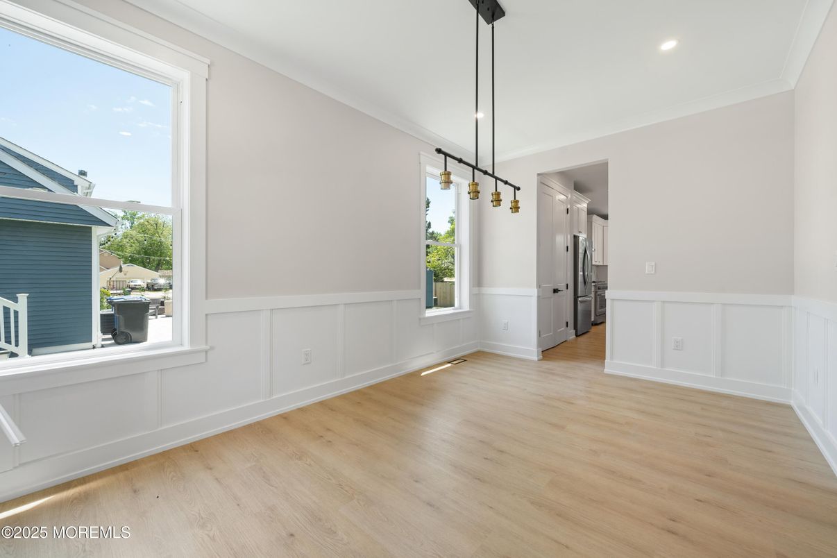 Empty room, Interior, Pendant Lights, Recessed Lighting, Wood Texture Flooring