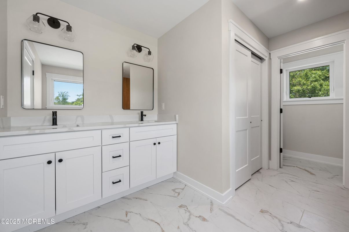 Bathroom, Dual Sink Vanities, Interior, Marble, Recessed Lighting