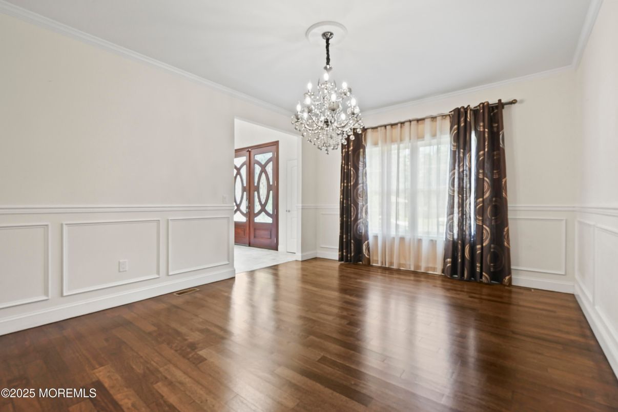 Chandelier, Empty room, Interior, Wood Texture Flooring