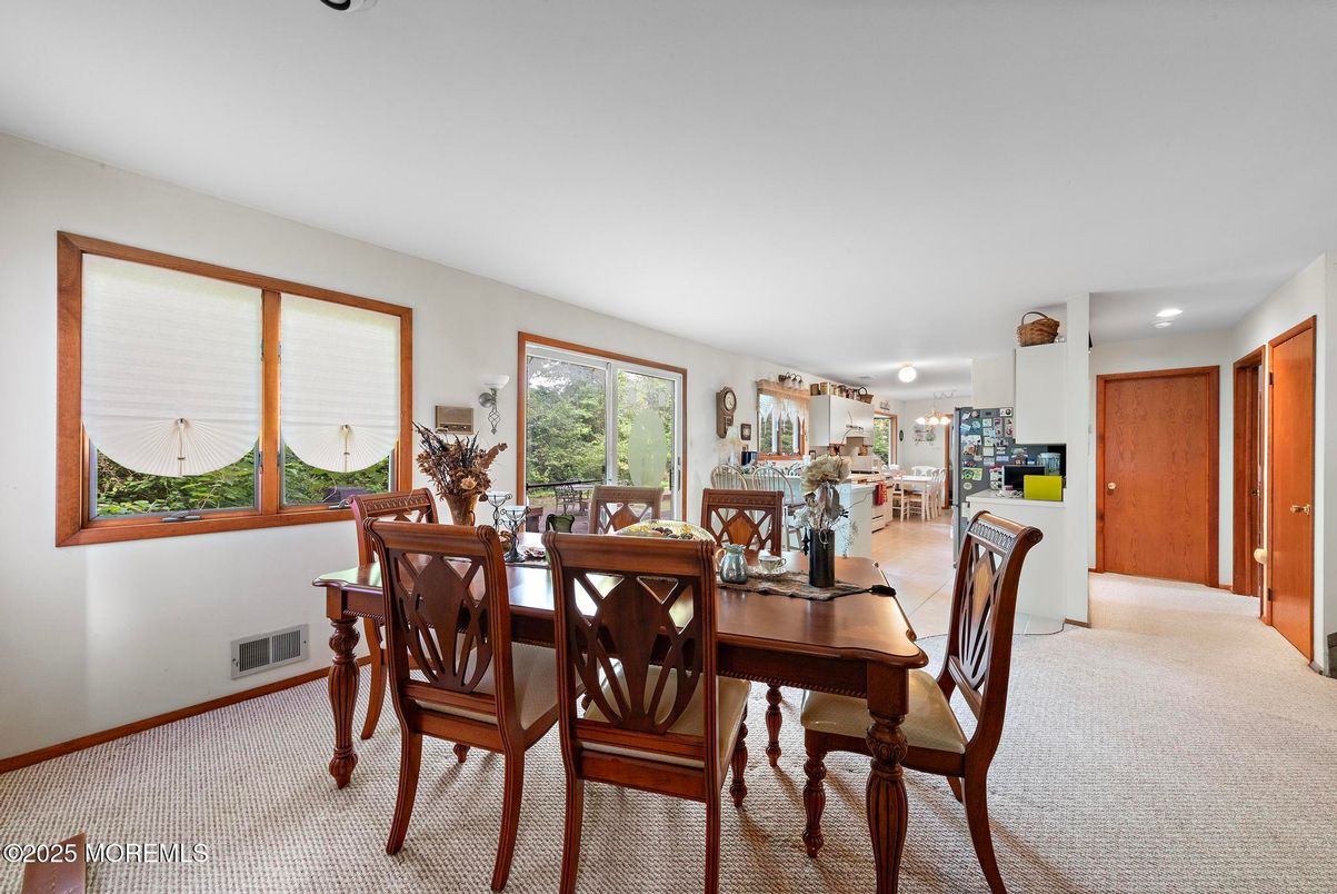 Dining room, Interior, Kitchen, Recessed Lighting