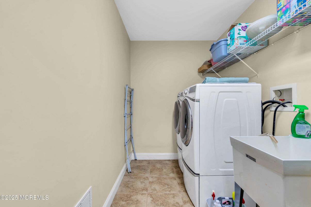 Interior, Washer