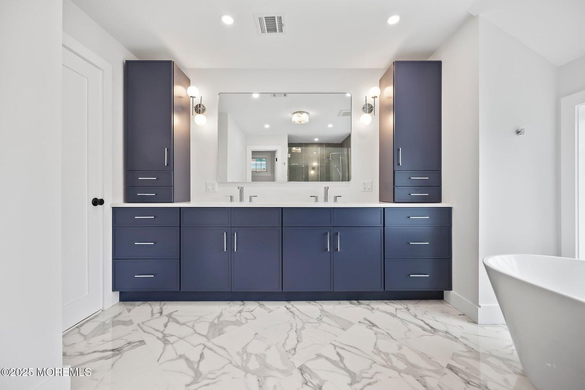 Bathroom, Dual Sink Vanities, Free Standing Baths, Interior, Marble, Recessed Lighting