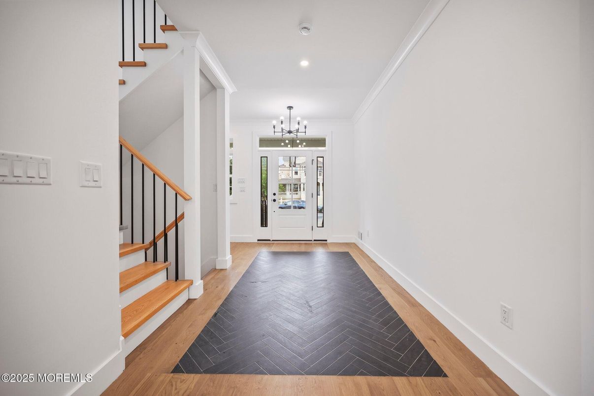 Interior, Pendant Lights, Recessed Lighting, Wood Texture Flooring