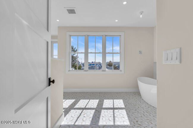 Bathroom, Interior, Recessed Lighting, Water