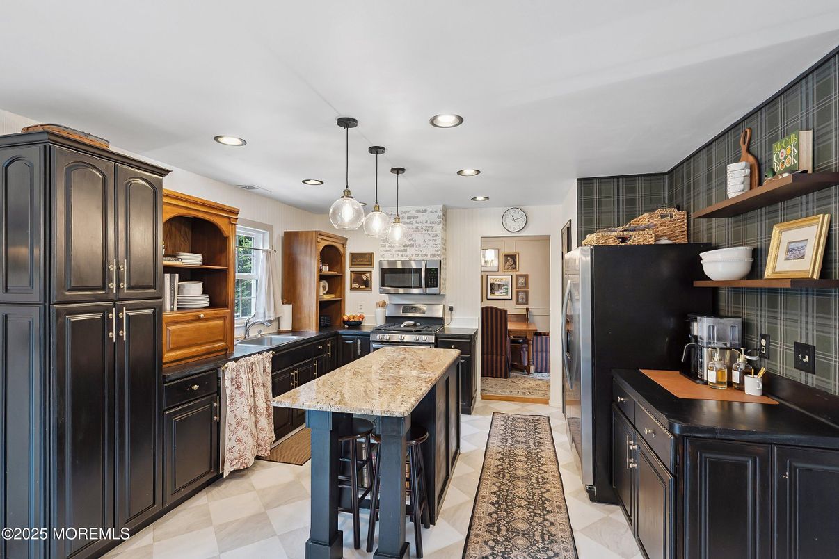 Interior, Kitchen, Pendant Lights, Recessed Lighting