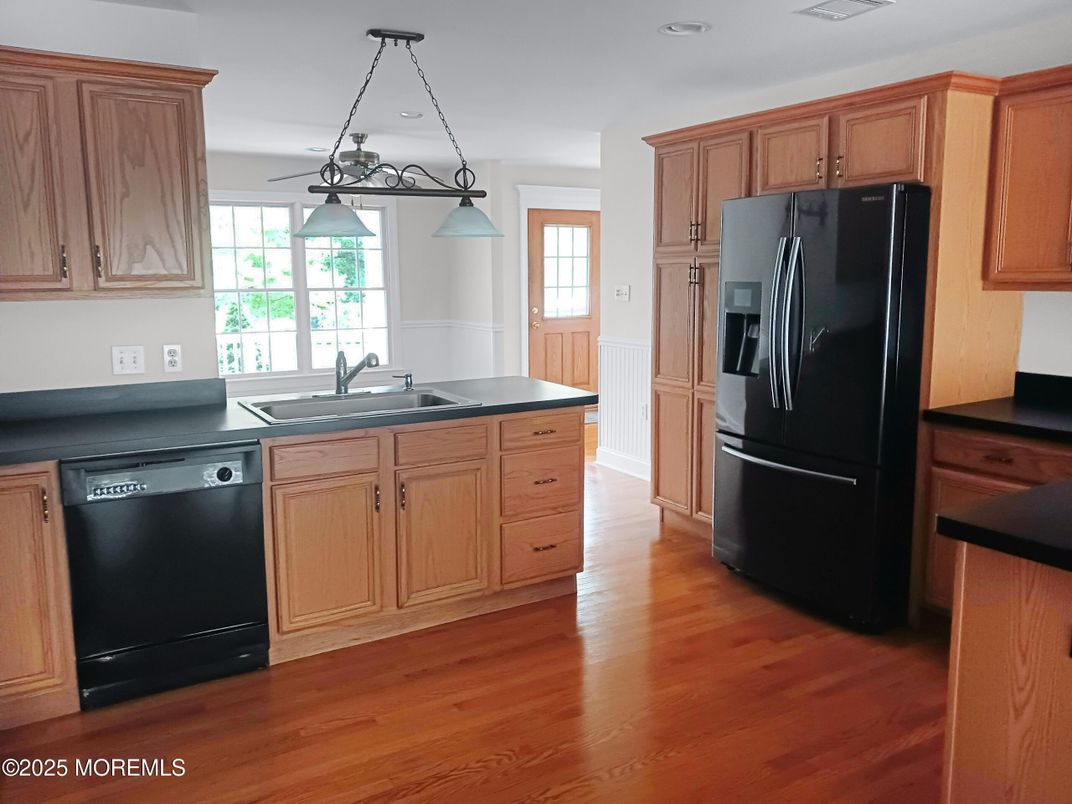 Interior, Kitchen, Pendant Lights, Recessed Lighting, Wood Texture Flooring