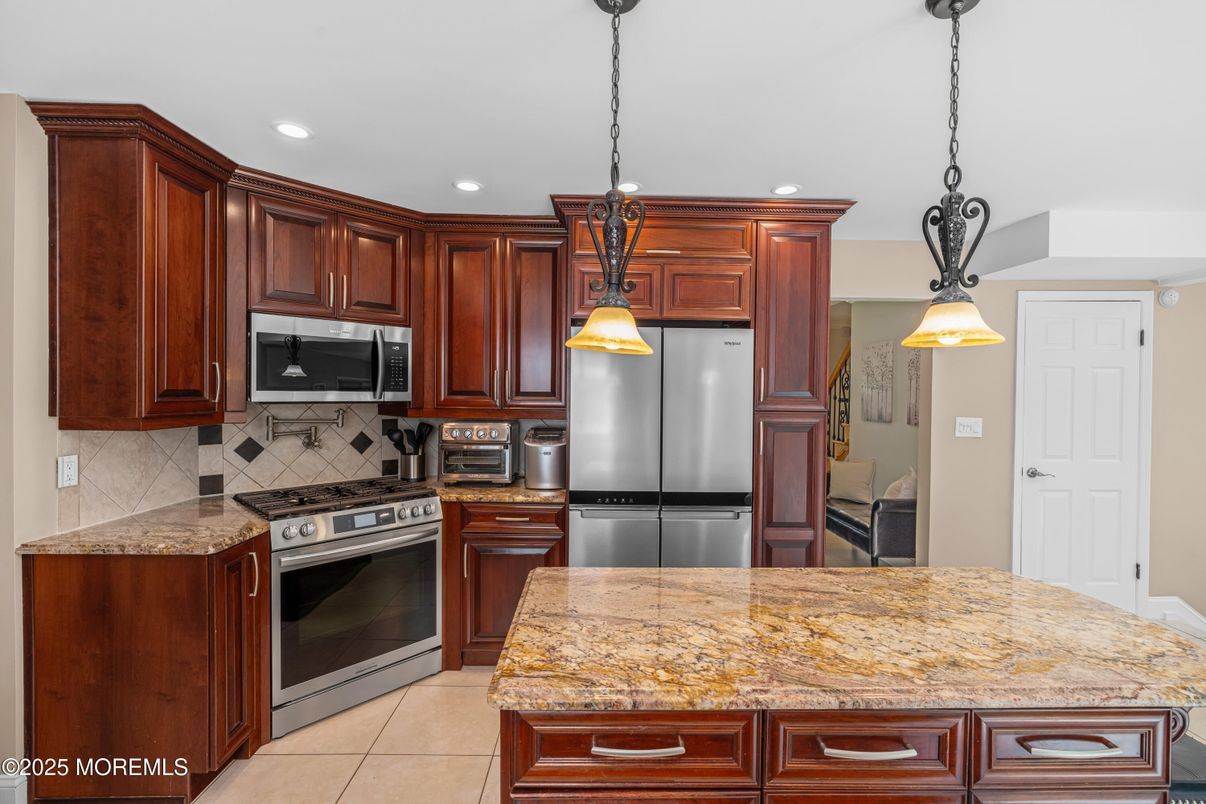 Interior, Kitchen, Pendant Lights, Recessed Lighting, Stainless Steel Appliances