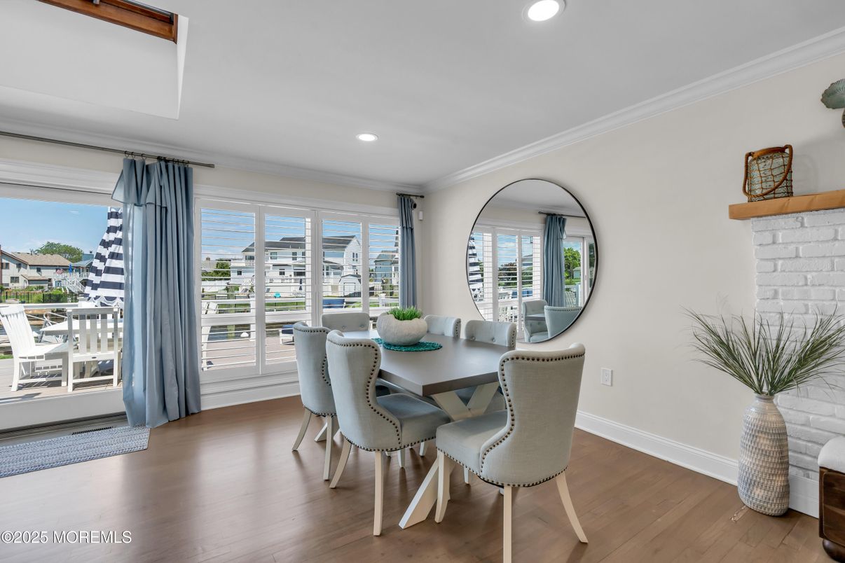 Dining room, Interior, Recessed Lighting, Wood Texture Flooring