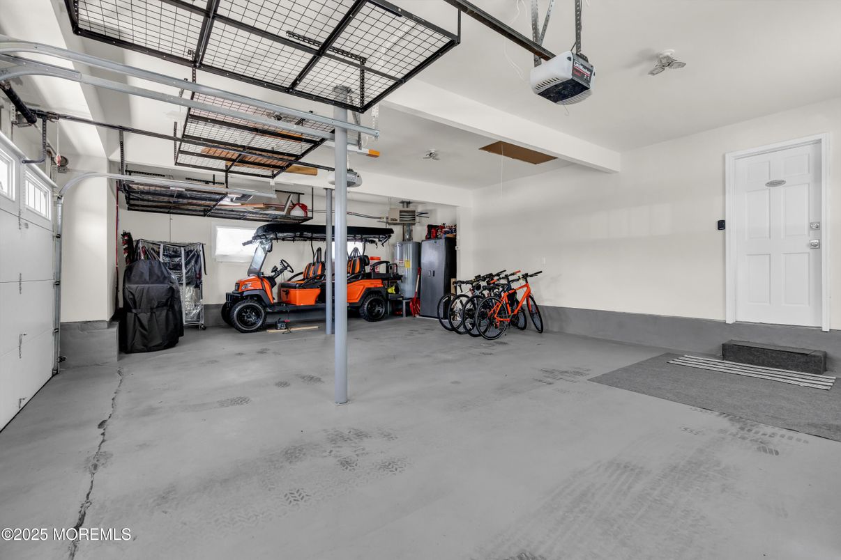 Fitness Equipment, Garage, Interior