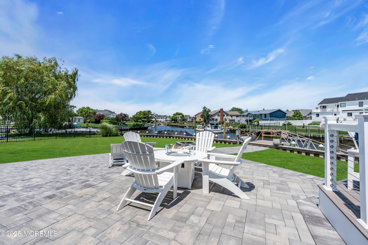 Backyard, Exterior, Water
