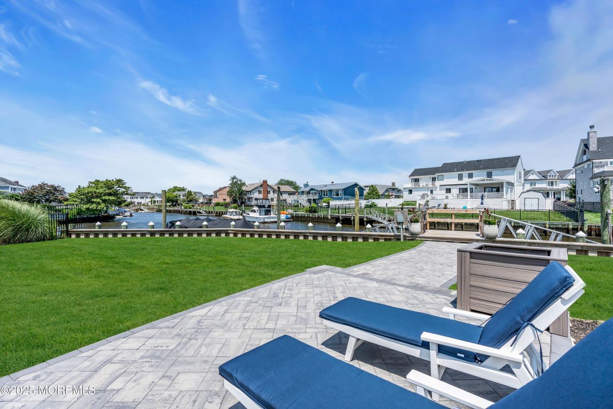 Backyard, Exterior, Water