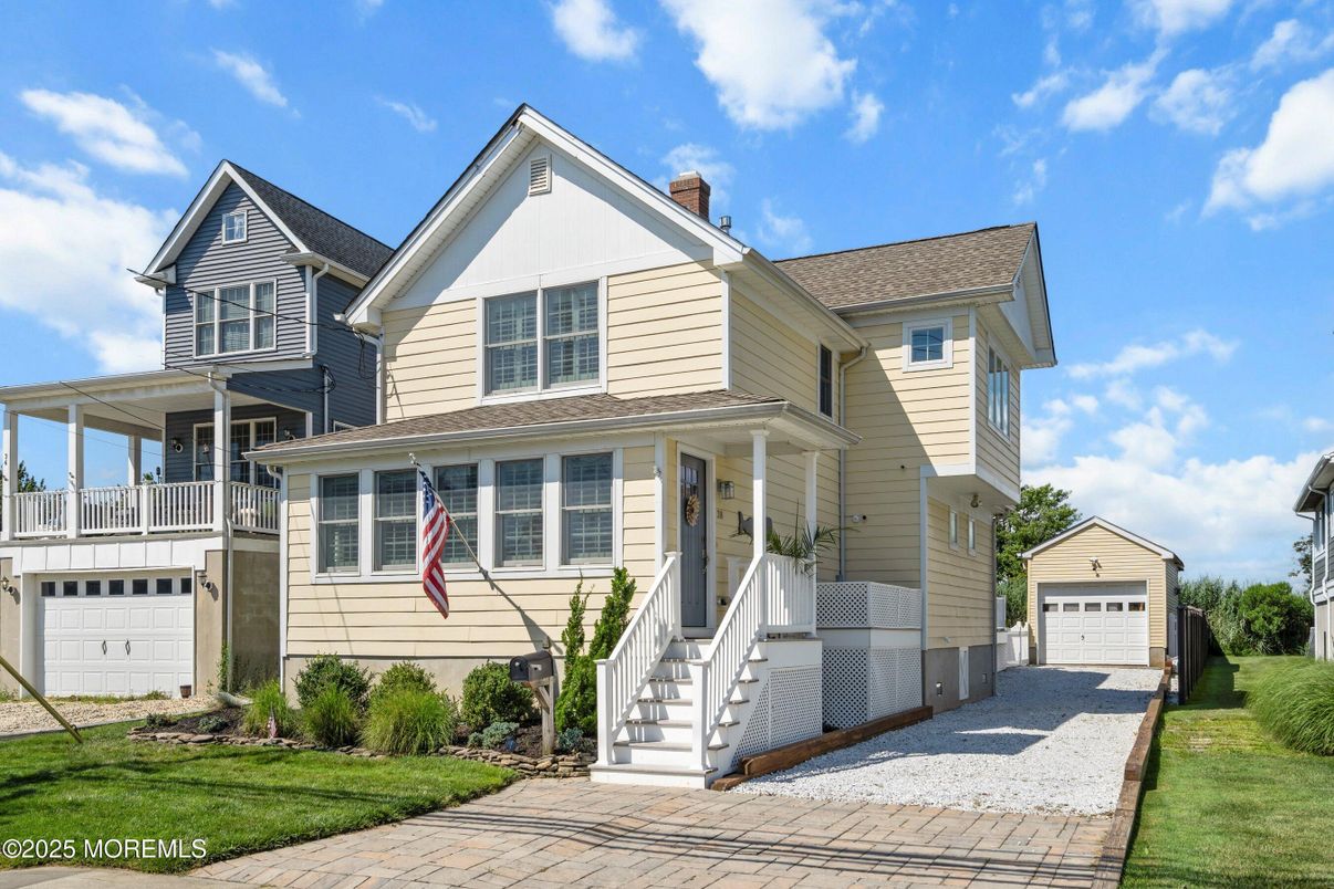 Attached, Detached Garage, Exterior, Facade, Queen Anne Victorian