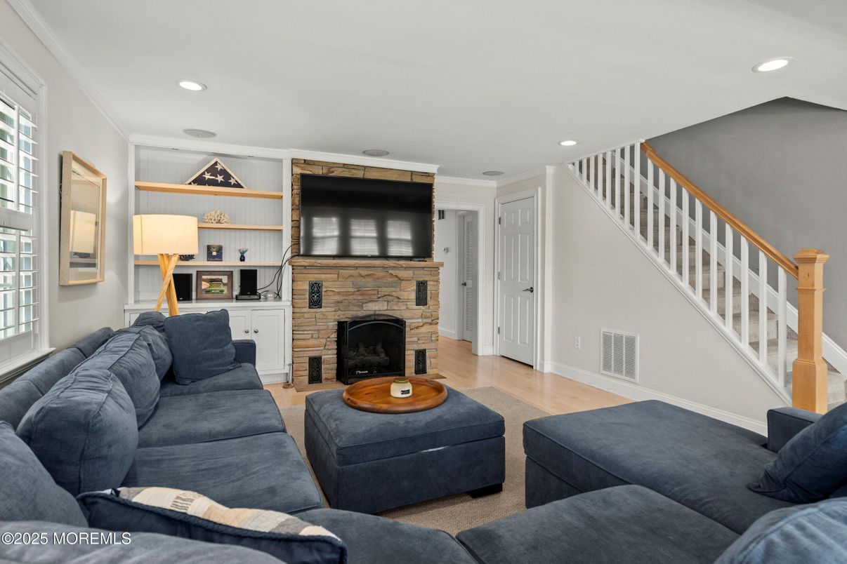 Fireplace, Interior, Living room, Recessed Lighting, Wood Texture Flooring