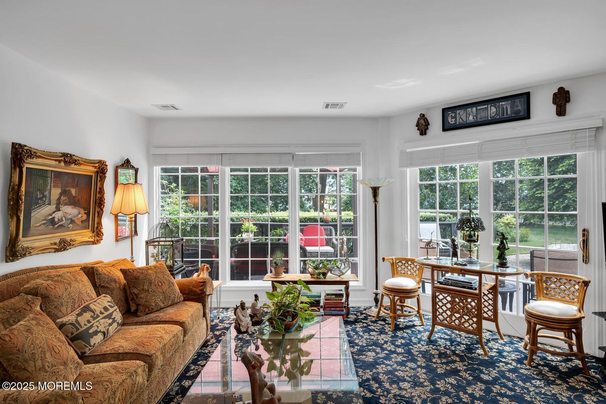 Dining room, Interior, Living room, Sun Room