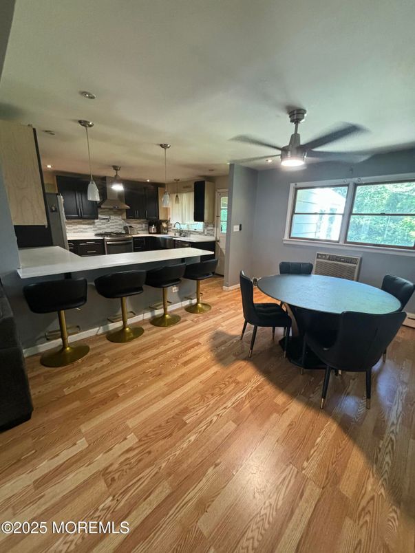 Dining room, Interior, Kitchen, Pendant Lights, Recessed Lighting, Wood Texture Flooring
