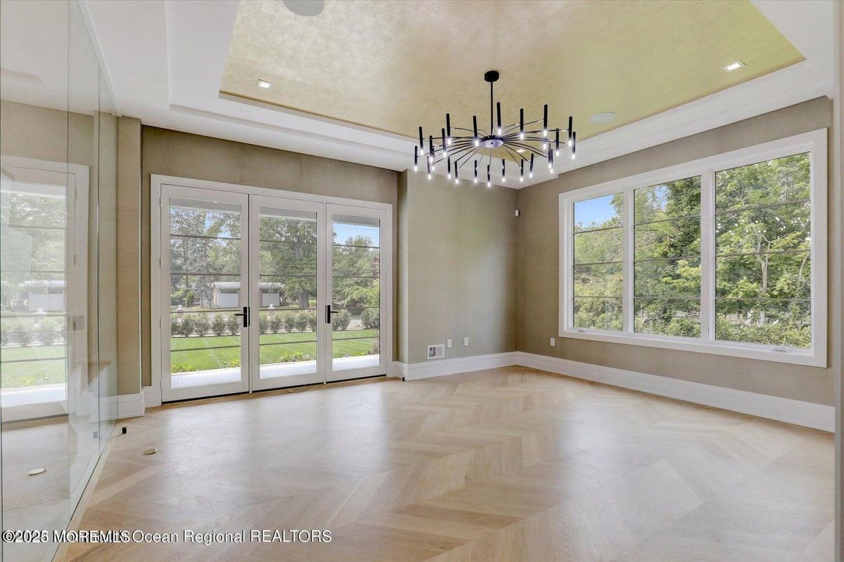 Empty room, Interior, Pendant Lights, Recessed Lighting, Wood Texture Flooring