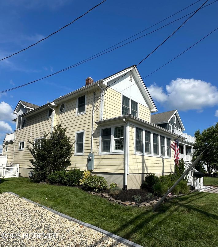 Exterior, Facade, Queen Anne Victorian