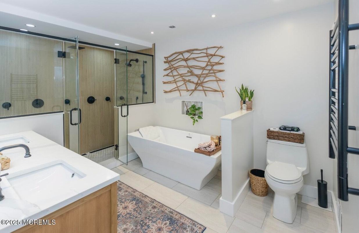 Bathroom, Free Standing Baths, Glass Shower, Interior, Recessed Lighting