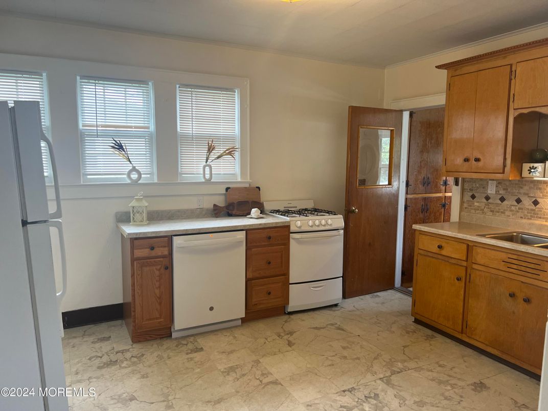 Interior, Kitchen
