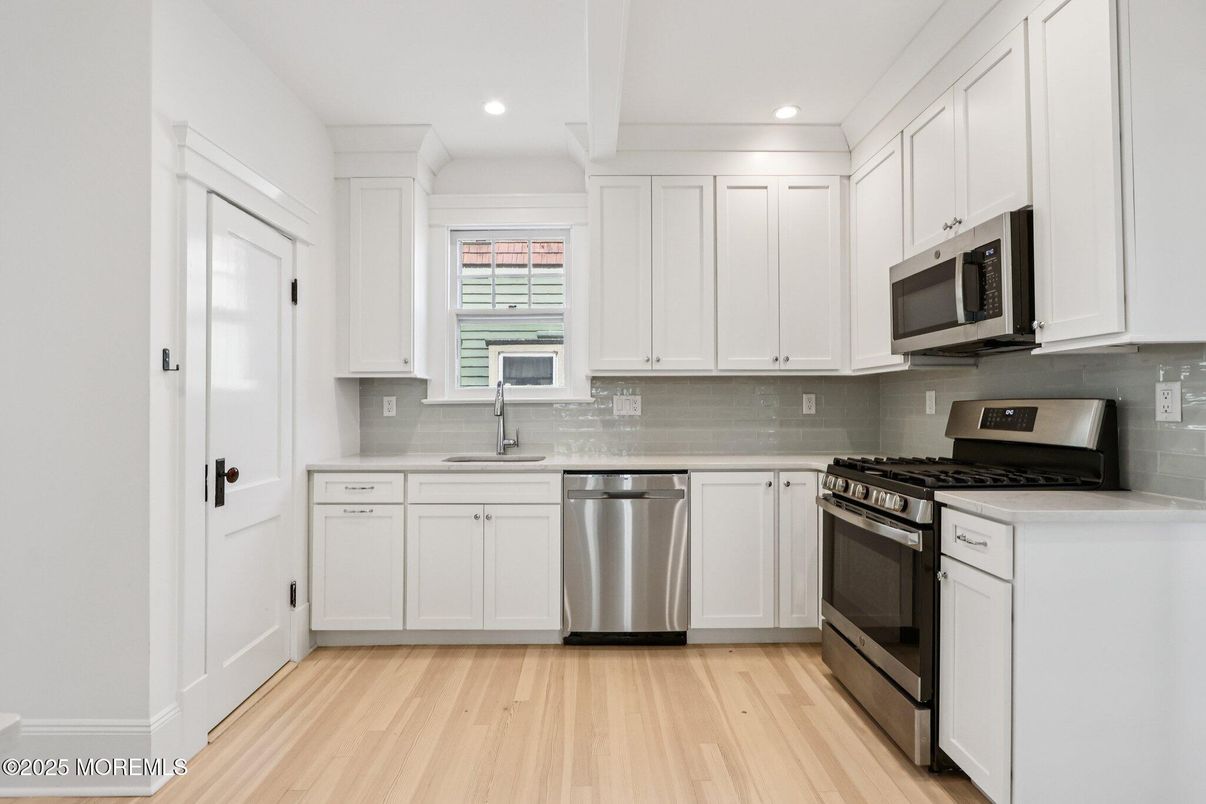 Interior, Kitchen, Recessed Lighting, Stainless Steel Appliances, Wood Texture Flooring