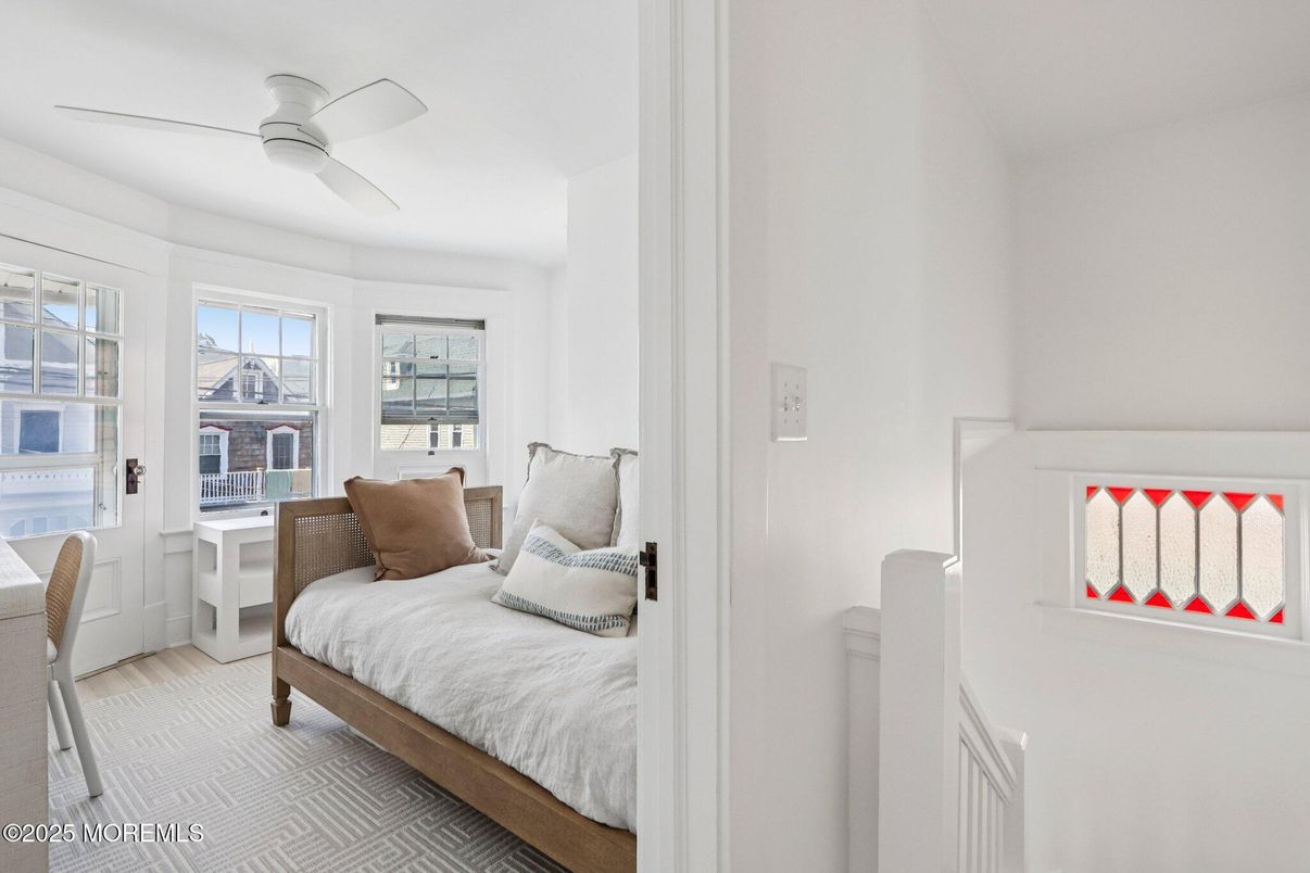 Bedroom, Interior, Water