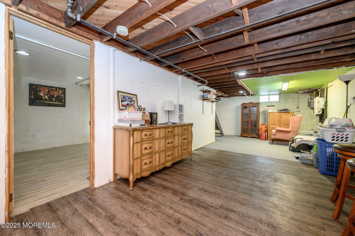 Interior, Recessed Lighting, Wooden Beams, Wood Texture Flooring