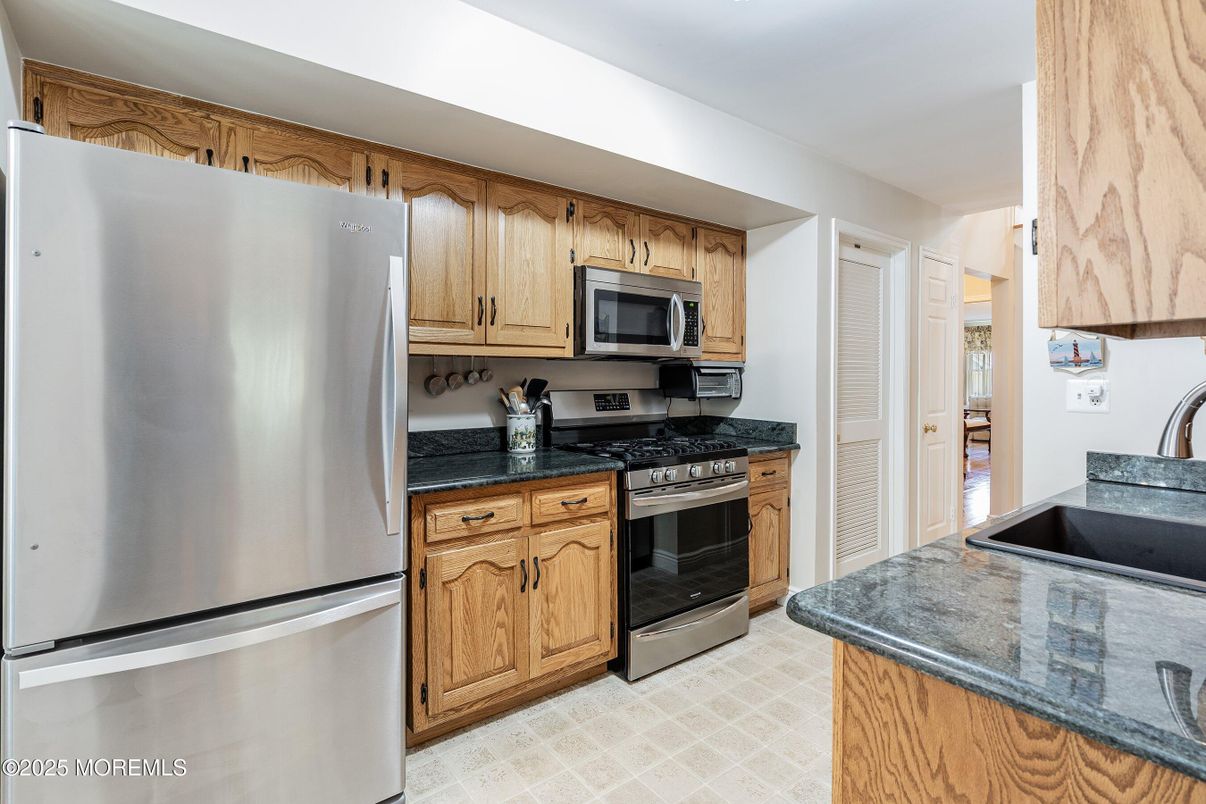 Interior, Kitchen, Stainless Steel Appliances